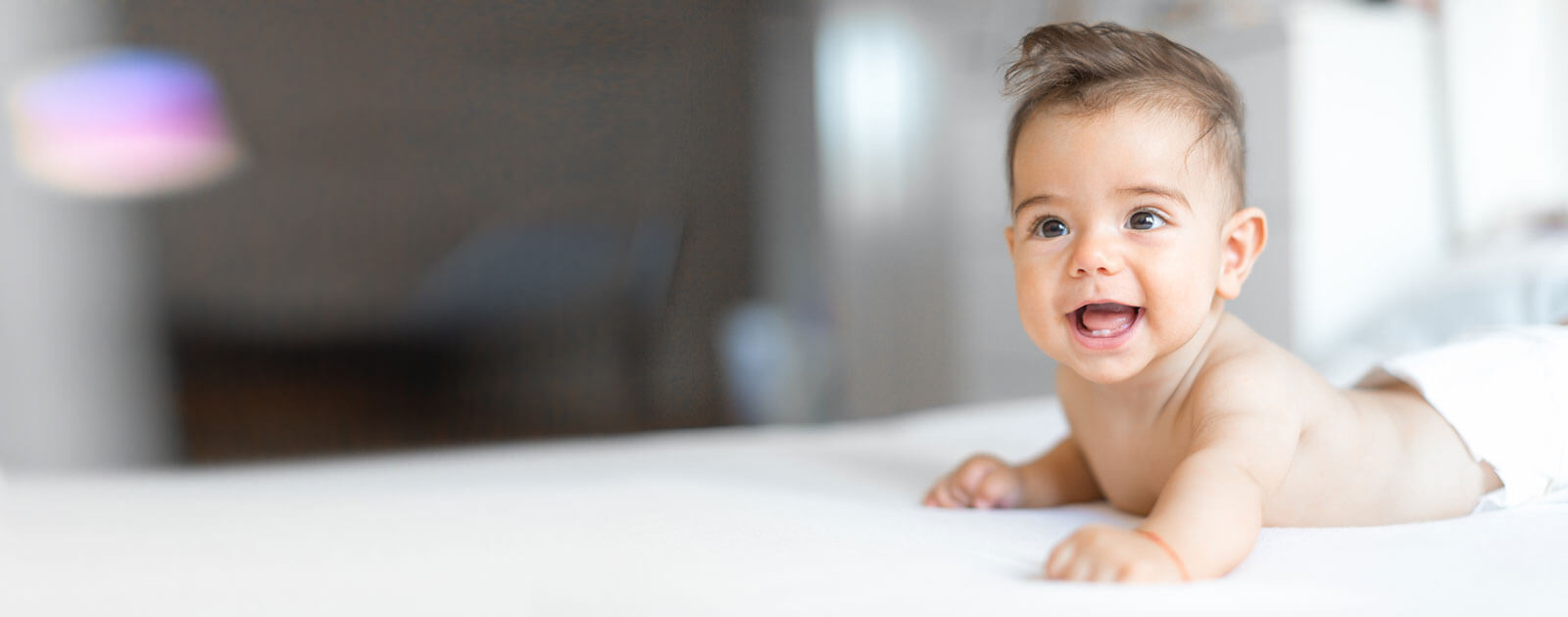 Milchzähne: Wann und wie zahnen Babys?